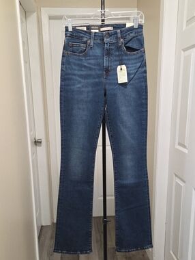 Nwt Levi's High Rise Bootcut Jeans